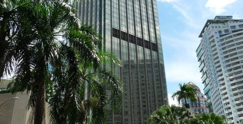 Menara Darussalam located along Jalan Pinang. The frontage is Grand Hyatt Kuala Lumpur - Search Office KL